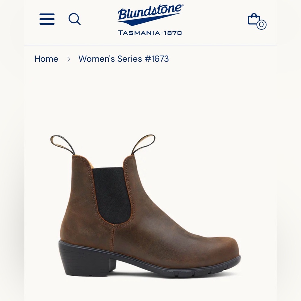 Blundstone Women's Series #1673 heeled Chelsea boots - never worn